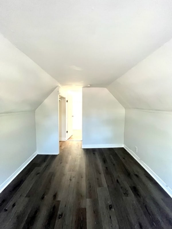 Building Photo - 1395 S 900 E