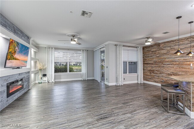 Building Photo - 1330 Mariposa Cir