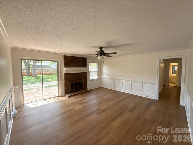 Building Photo - 1150 Cameo Ct