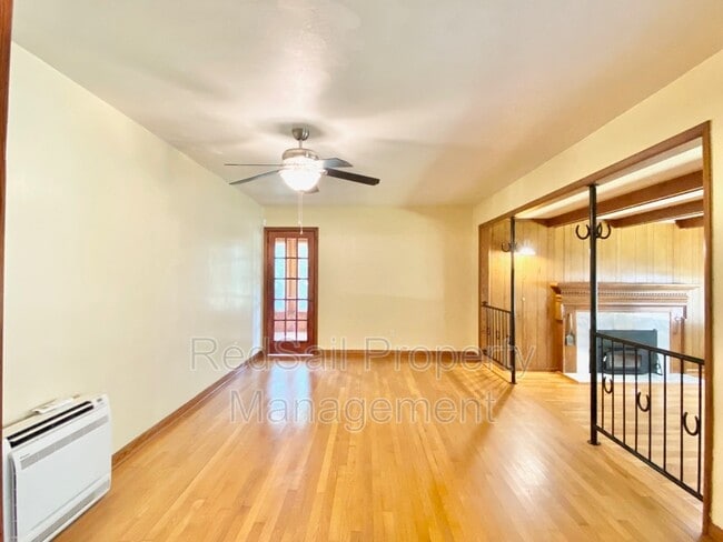 Building Photo - 315 Bunting Point Rd