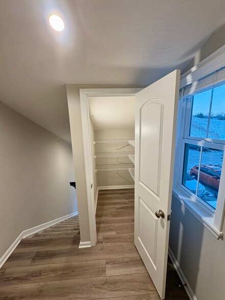 Building Photo - 7568 Woodhaven Ct