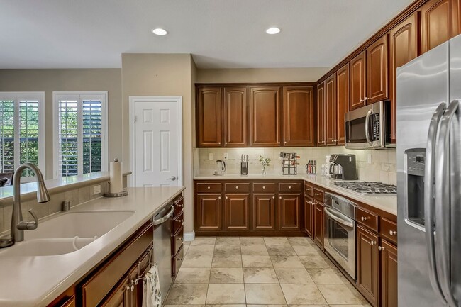 Building Photo - 41424 Trumble Ct
