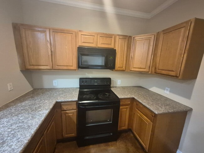 Building Photo - 6308 Attucks Ln