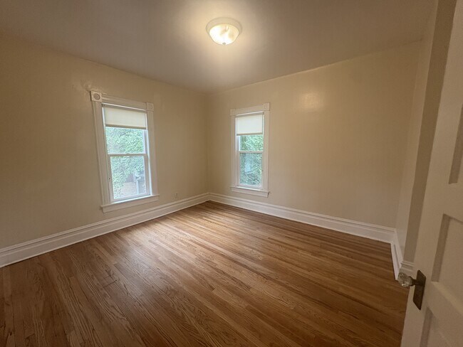 Building Photo - 809 S 900 E