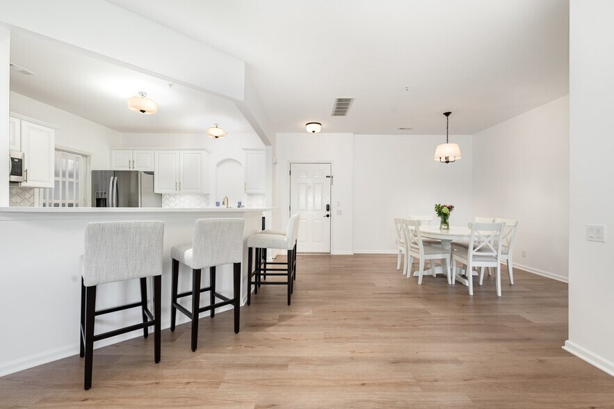 Dining Area - 3276 Margellina Dr