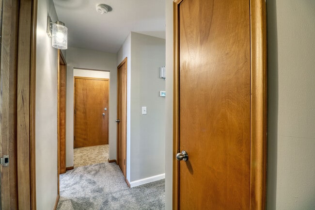 Building Photo - 1817 14th St S