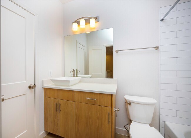 Building Photo - 2517 Appian Wy