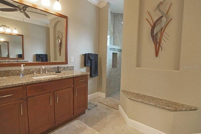 Building Photo - 1125 Rotonda Cir