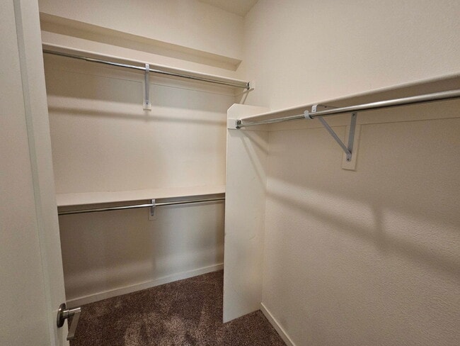 Building Photo - 868 Kalamath St