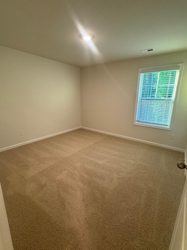 Building Photo - 7870 Iron Rd