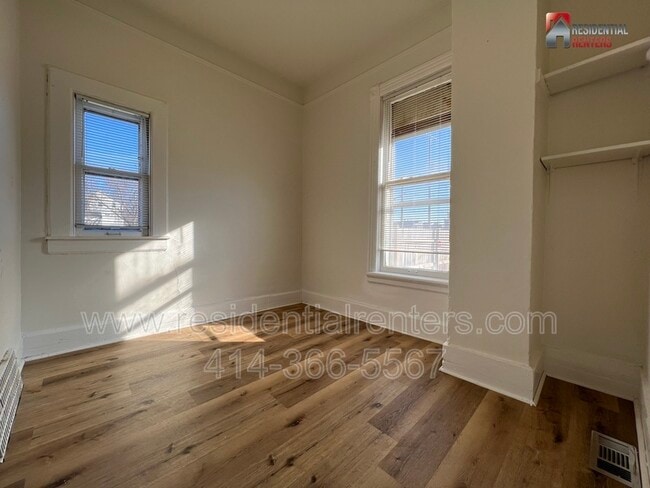 Building Photo - 1116 N 13th St