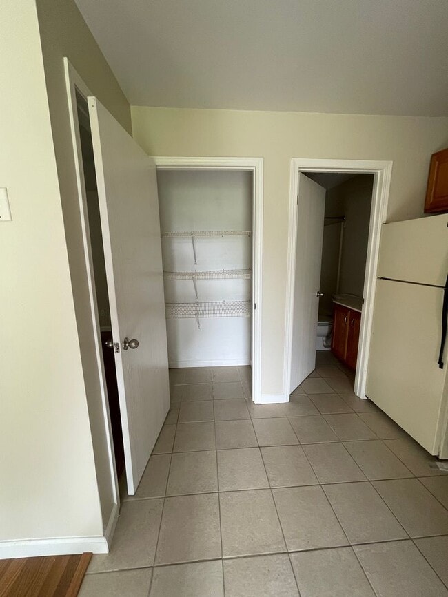 Building Photo - 1 Bed 1 Bath Apartment FOR RENT in Moscow ...