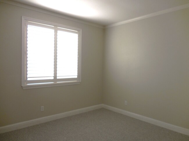 Building Photo - 1079 Stillspring Dr