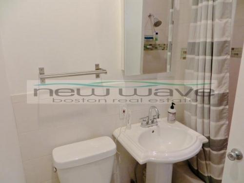 Building Photo - 2 bedroom in South End MA