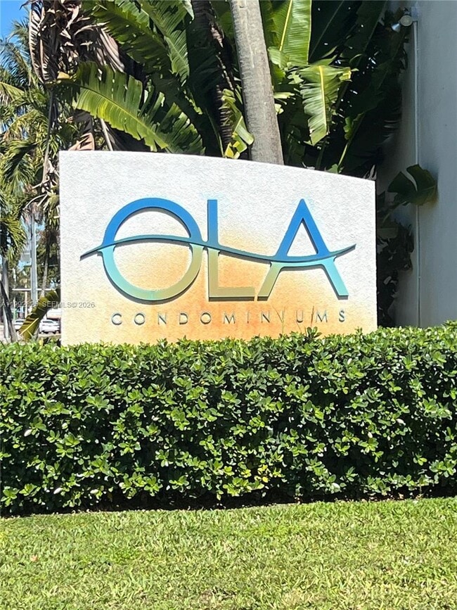 Building Photo - 15205 NE 6th Ave