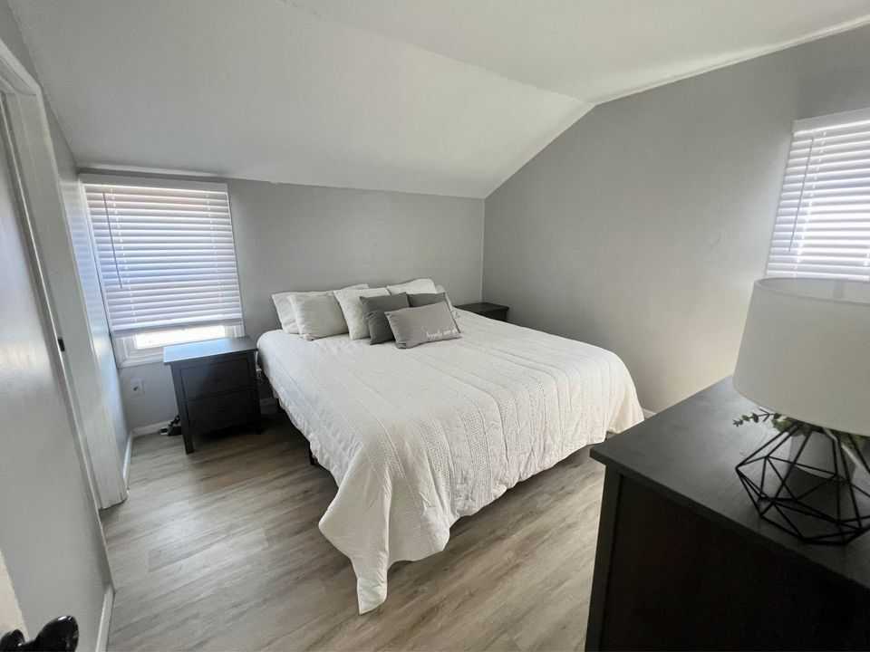 Building Photo - 3636 S 47th St