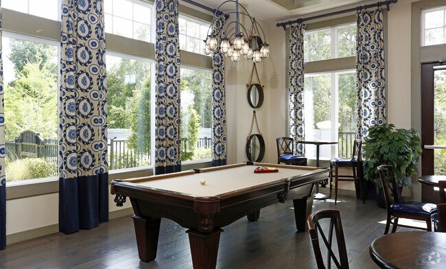 Interior Photo - Camden Waterford Lakes