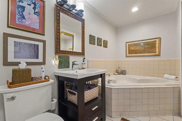 Building Photo - 9461 Waterview Rd