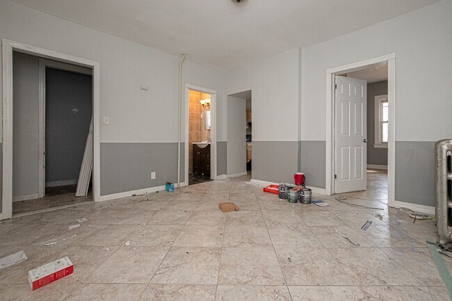 Building Photo - 737 Summer Ave