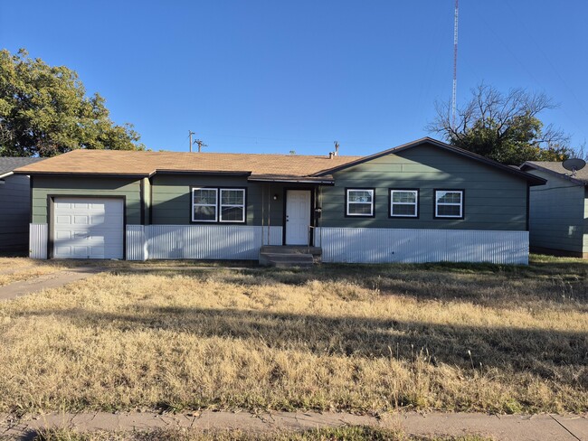 Primary Photo - 5403 Avenue B