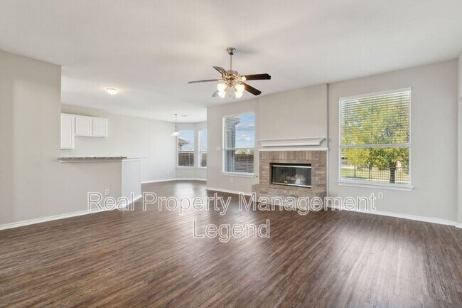 Building Photo - 5100 Brookside Dr