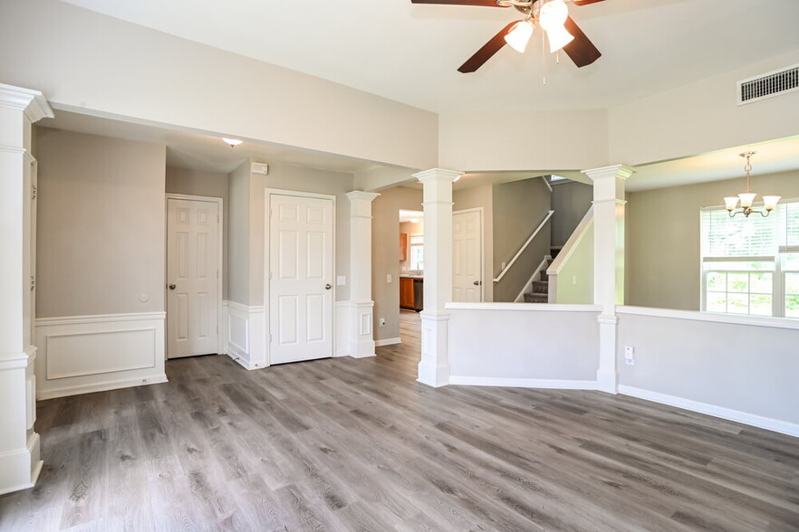 Building Photo - 1322 Rumstone Ln