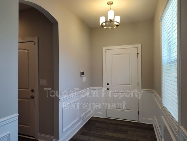 Building Photo - 170 Pine Eagle Dr