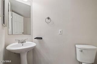 Building Photo - 935 N Granite Reef Rd