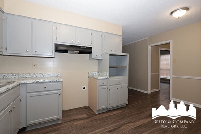 Building Photo - Welcome to 3782 Wychenere Drive!