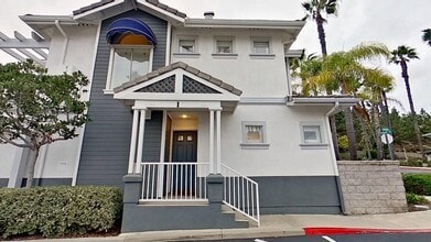 Building Photo - 1 Breakers Ln