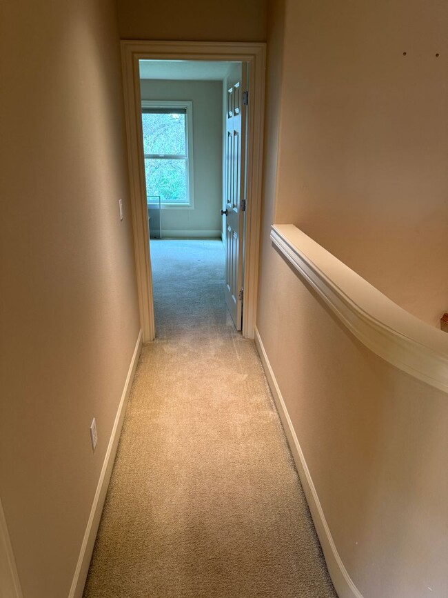 Building Photo - Large Rock Creek Single Family Home