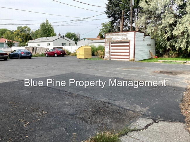 Building Photo - 157 E Elva St