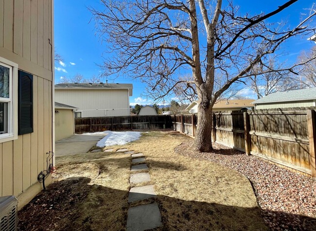 Building Photo - Updated 3BD/2.5BA Westminster Home