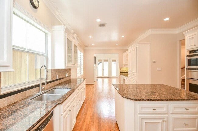 Building Photo - 7626 E Jordan Cove