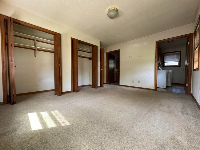 Building Photo - 116 North St