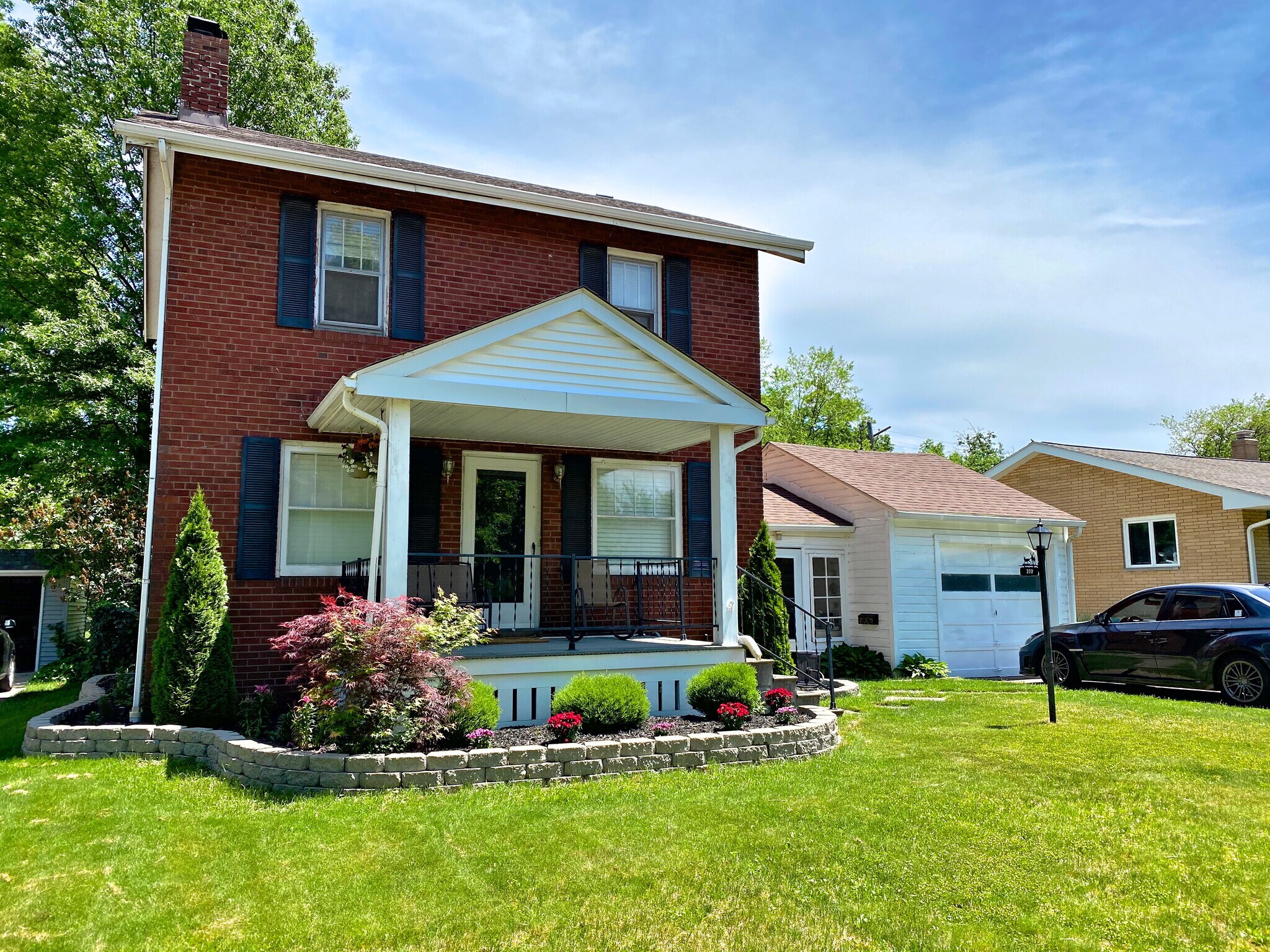 Building Photo - 377 Parkside Dr