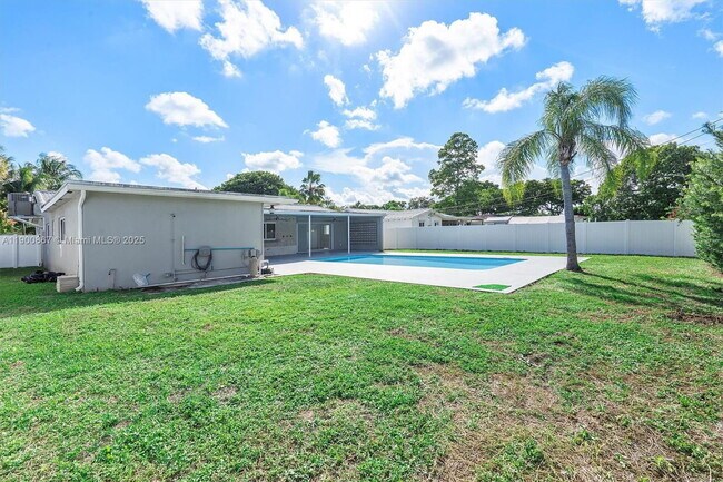 Building Photo - 4309 Jackson St