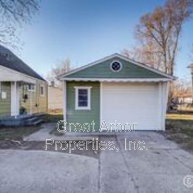 Building Photo - 1062 Rambling Rd