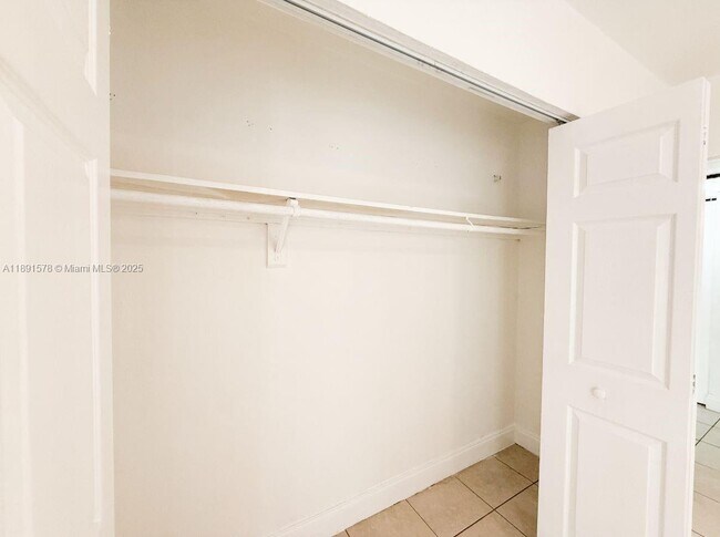 Building Photo - 7917 SW 104th St