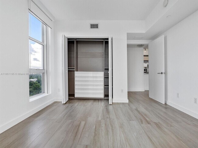 Building Photo - 4250 Biscayne Blvd