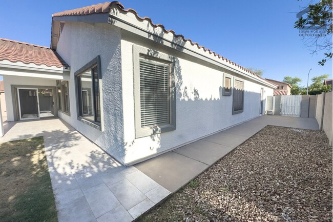 Building Photo - 3Bed/2Bath House at AZ-101 Loop/75th Ave! Ready for Immediate Move-In! -- HOME OFFICE!