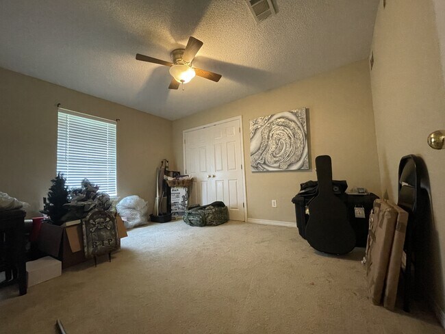 Building Photo - 7025 Boo Ln