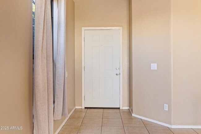 Building Photo - 9346 E Plana Ave