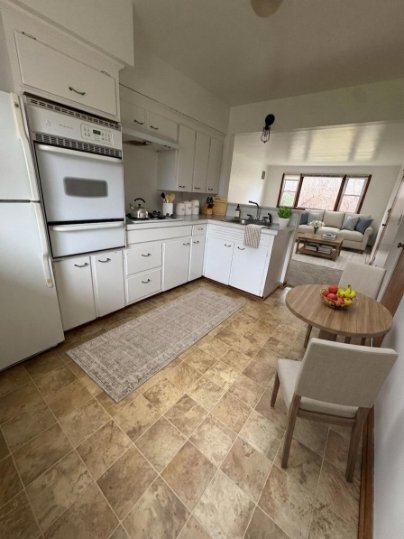 Building Photo - 112 N Brewer Dr