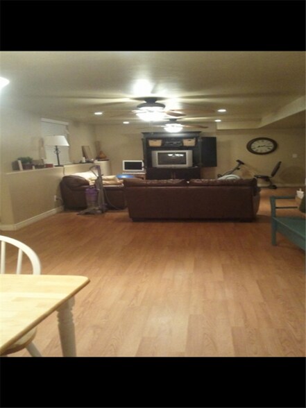 Building Photo - 1287 Reese Dr