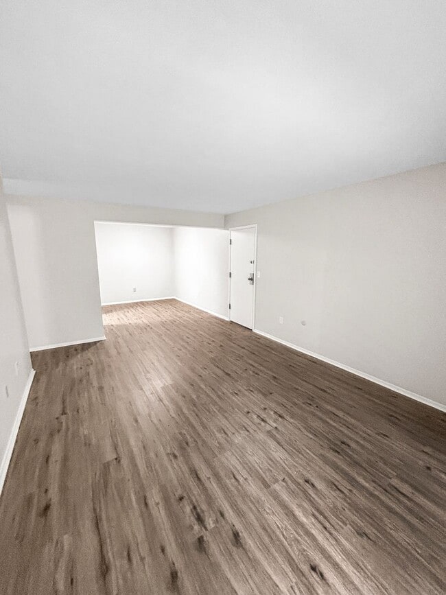 Building Photo - One Bedroom Condo in Moon Township!!