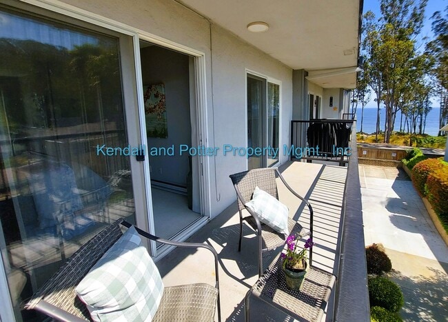 Building Photo - Impeccable 2BR, 1BA Capitola Condo with Oc...