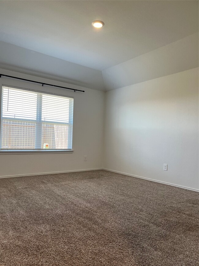 Building Photo - 24203 Saddlestone Green Dr