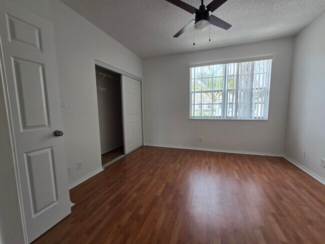 Building Photo - 78 Simonton Cir