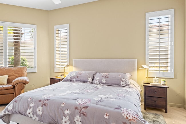 Building Photo - 872 Mission Creek Dr